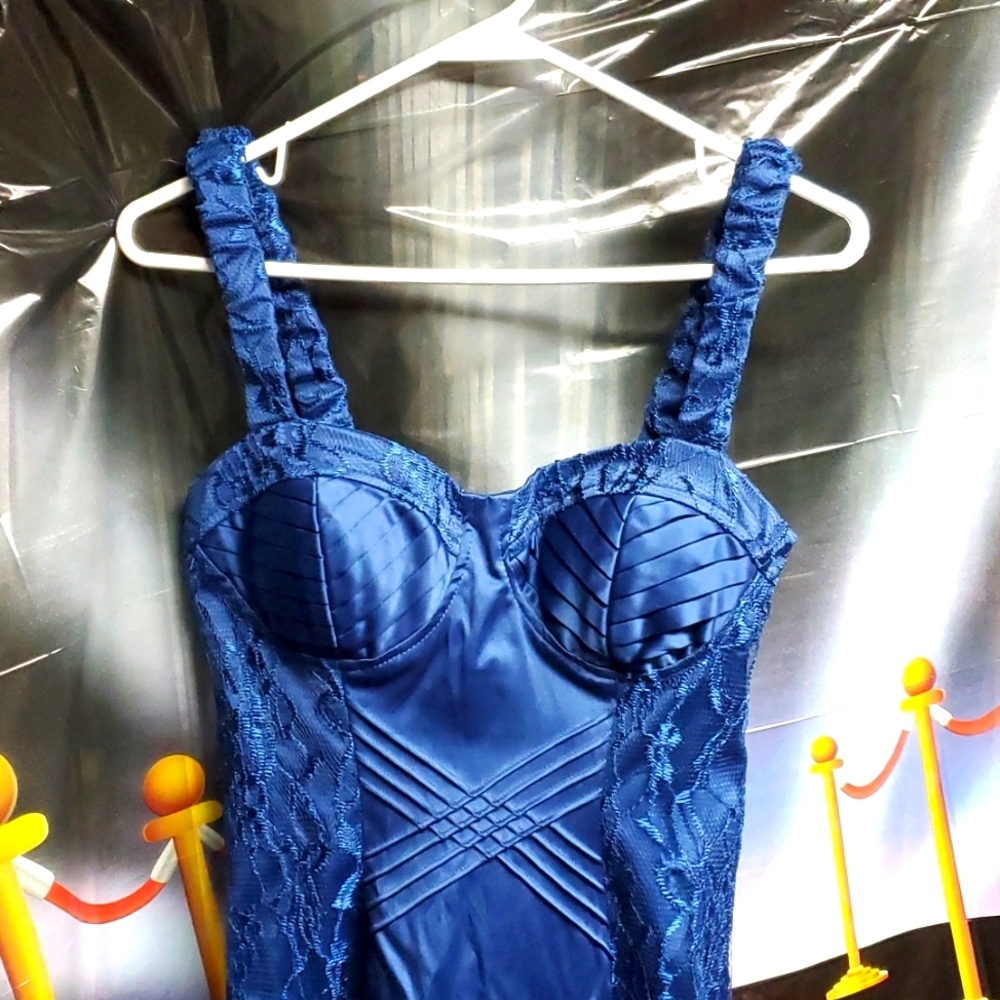 💘💕XOXO💘💕 GORGEOUS💘💕 BLUE DRESS SZ 7/8 💘💕